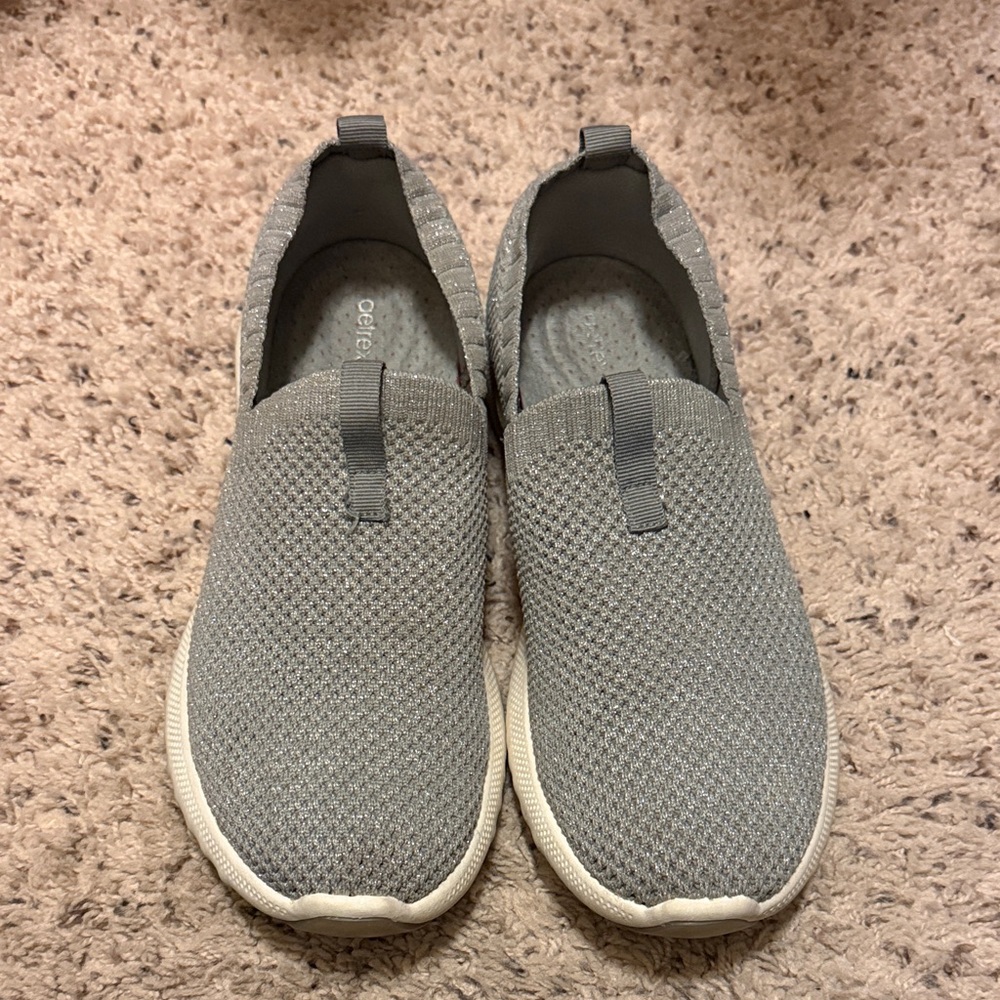 Aetrex Textured Gray silver sparkle Slip-On elastic sneakers Shoes size 9
